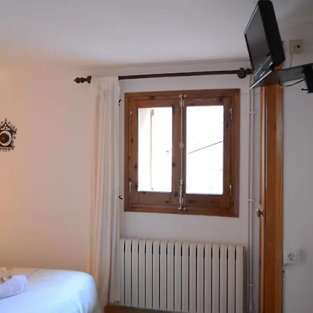 Hostal La Cuineta De Cal Triuet-3